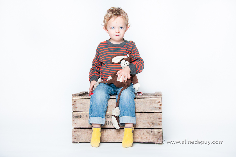 photographe studio, photographe paris, photographe bébé, séance photo studio famille, enfant, bébé, hauts de seine, paris, nanterre, puteaux, neuilly, boulogne, courbevoie, rueil, suresnes, aline deguy, photographe lifestyle, photographe mariage