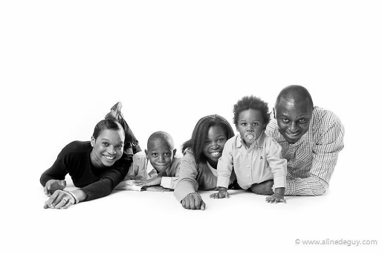 Aline Deguy photographe, photographe enfant 92, photographe famille 92, photographe studio 91, photographe studio 92, photographe studio 94, photographe studio 95, photographe studio bébé, photographe studio Boulogne, photographe studio Courbevoie, photographe studio enfant, photographe studio Nanterre, photographe studio Neuilly, photographe studio paris, photographe studio Puteaux, photographe studio Rueil, photographe studio Suresnes