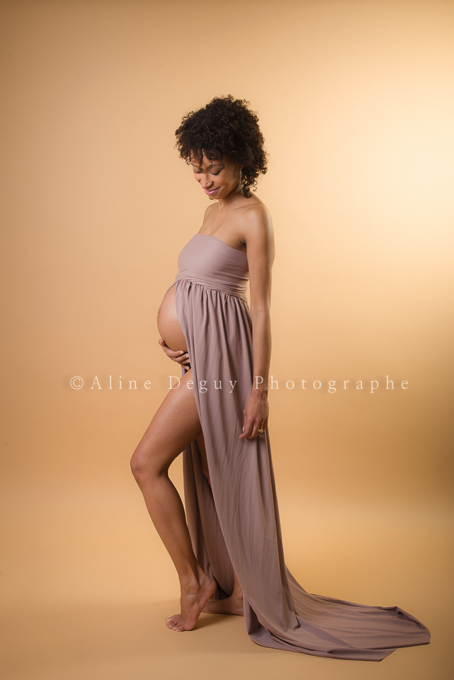 Photographe femme enceinte, grossesse, domicile, studio, aline deguy, Nanterre, Suresnes, Puteaux, La Garenne Colombes, Rueil, Neuilly, Courbevoie, Asnières