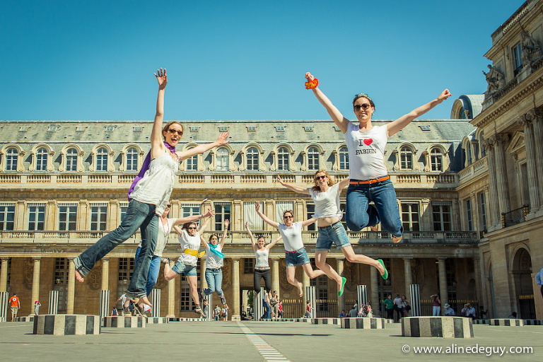 Aline Deguy, Aline Deguy photographe, EVJF Paris, photographe EVJF, photographe EVJF Paris, photographe mariage 92, photographe mariage paris, photos EVJF originales, photos Louvre, publication blog, séance photo entre copines, blog photographe, photographe enterrement vie de jeune fille
