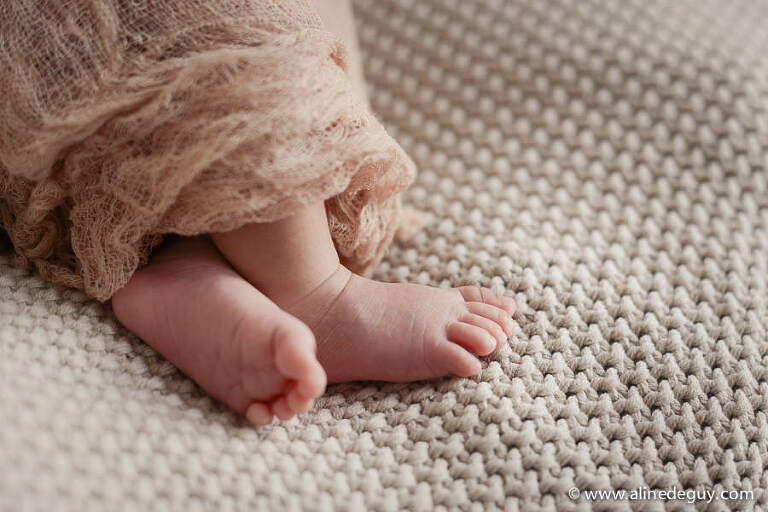 photographe nouveau né spécialisé, aline deguy, photographe naissance, photographe bébé, photographe neuilly, photographe suresnes, photographe boulogne, photographe puteaux