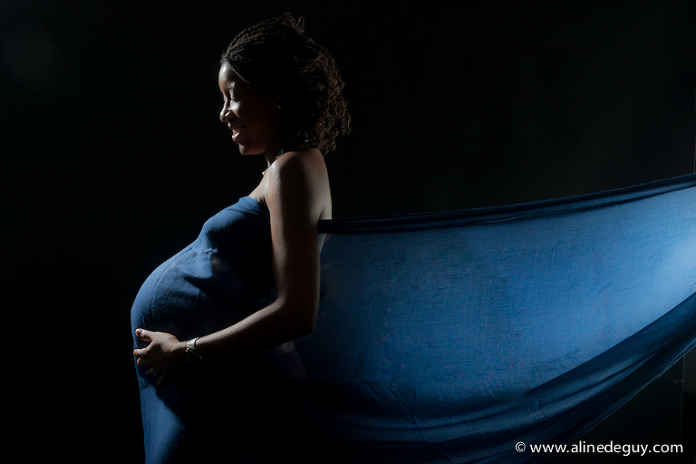 photographe studio 92, photographe femme enceinte, femme enceinte noire, jolie future maman, photographe femme, photographe future maman