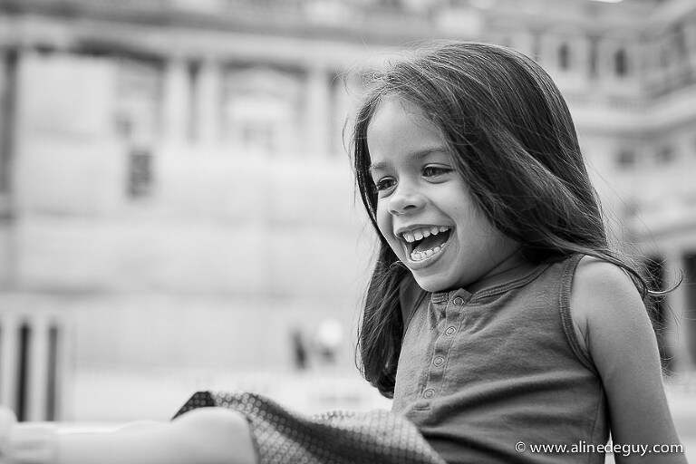 photographe enfant paris, portrait d'enfant extérieur, photographe famille, photographe aline deguy, casting kiabi, gagnante concours kiabi, Lina, enfant mannequin, book enfant, agence de mannequin pour enfant