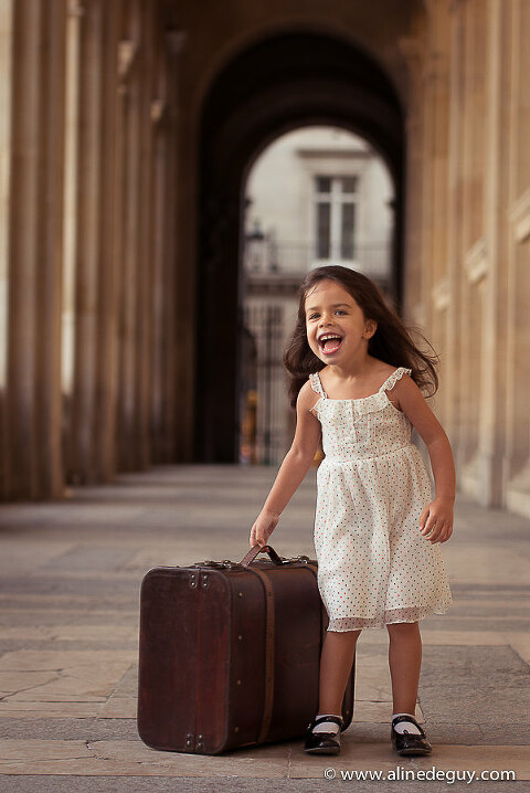 photographe enfant paris, portrait d'enfant extérieur, photographe famille, photographe aline deguy, casting kiabi, gagnante concours kiabi, Lina, enfant mannequin, book enfant, agence de mannequin pour enfant