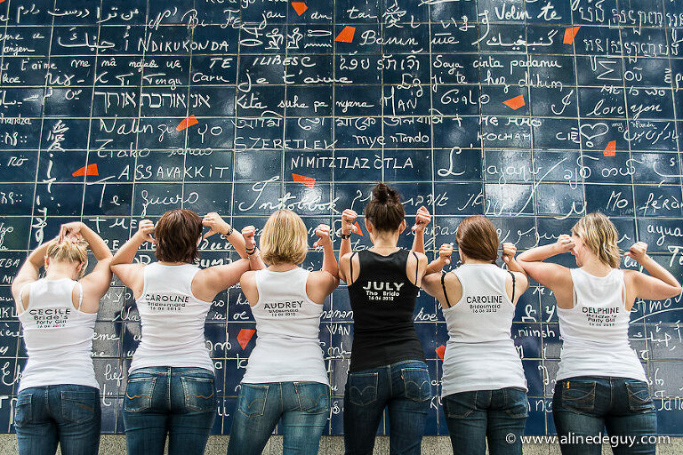Aline Deguy, Aline Deguy photographe, blog photographe, enterrement de vie de jeune fille, EVJF Paris, photographe enterrement vie de jeune fille, photographe EVJF, photographe EVJF Paris, photographe mariage 92, photographe mariage paris, photos EVJF originales, photos montmartre, publication blog, séance photo entre copines