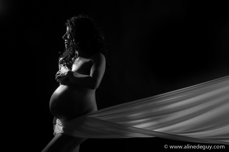 photographe future maman, femme enceinte, grossesse, studio, paris, 92, 91, 94, 95, 78