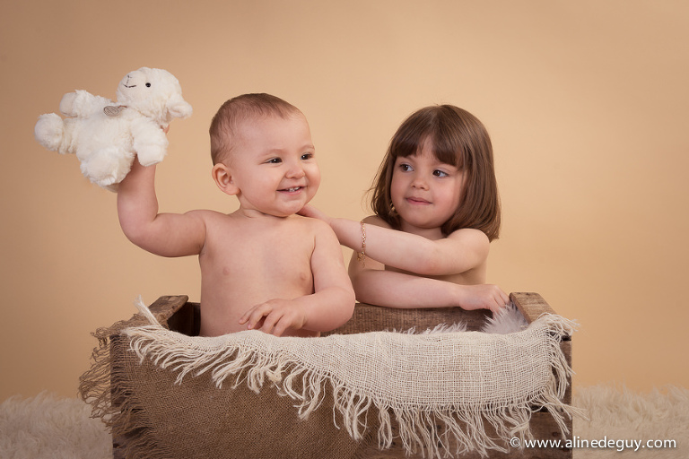 photo complicité, bébé, enfant, famille, studio