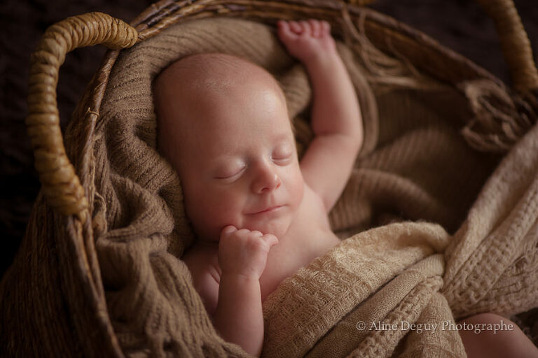 photographe bébé, enfant, nouveau-né, famille, bébé endormi, anne geddes, newborn photography, paris