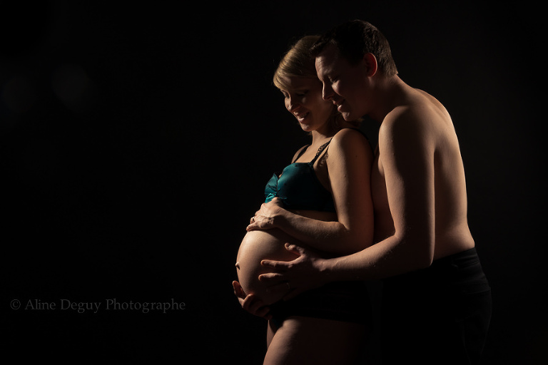 alinedeguy, photographe famille, studio, 92, Nanterre, puteaux, suresnes, boulogne, rueil, chatou, issy les moulineaux, courbevoie, asnieres, neuilly sur seine, blog grossesse, femme enceinte, couple