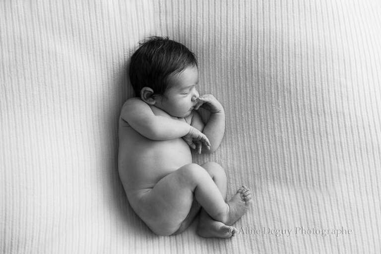 photographe nouveau-ne, bebe, 77, 78, 91, 92, 93, 94, 95, Aline Deguy, Aline Deguy photographe, antony, asnières sur seine, bagneux, bois colombes, bon cadeau photographe, bon cadeau séance photo, Boulogne, boulogne billancourt, bourg la reine, carte cadeau séance photo, chatenay malabry, chatou, chaville, clamart, Clichy, colombes, Courbevoie, femme enceinte, fontenay aux roses, future maman, garches, gennevilliers, grossesse, idée cadeau baby shower, idée cadeau naissance, idée originale naissance, issy les moulineaux, la Défense, la garenne colombes, le plessis robinson, levallois perret, malakoff, marnes la coquette, maternité, meudon, montrouge, naissance, nanterre, neuilly, neuilly sur seine, Paris, photographe 92, photographe bébé, photographe famille 92, photographe grossesse 91, Puteaux, Rueil, rueil malmaison, saint cloud, sceaux, séance photo photographe, sèvres, Suresnes, vanves, vaucresson, ville d’avray, villeneuve la garenne