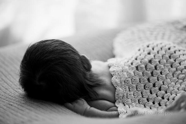 photographe nouveau-ne, bebe, 77, 78, 91, 92, 93, 94, 95, Aline Deguy, Aline Deguy photographe, antony, asnières sur seine, bagneux, bois colombes, bon cadeau photographe, bon cadeau séance photo, Boulogne, boulogne billancourt, bourg la reine, carte cadeau séance photo, chatenay malabry, chatou, chaville, clamart, Clichy, colombes, Courbevoie, femme enceinte, fontenay aux roses, future maman, garches, gennevilliers, grossesse, idée cadeau baby shower, idée cadeau naissance, idée originale naissance, issy les moulineaux, la Défense, la garenne colombes, le plessis robinson, levallois perret, malakoff, marnes la coquette, maternité, meudon, montrouge, naissance, nanterre, neuilly, neuilly sur seine, Paris, photographe 92, photographe bébé, photographe famille 92, photographe grossesse 91, Puteaux, Rueil, rueil malmaison, saint cloud, sceaux, séance photo photographe, sèvres, Suresnes, vanves, vaucresson, ville d’avray, villeneuve la garenne