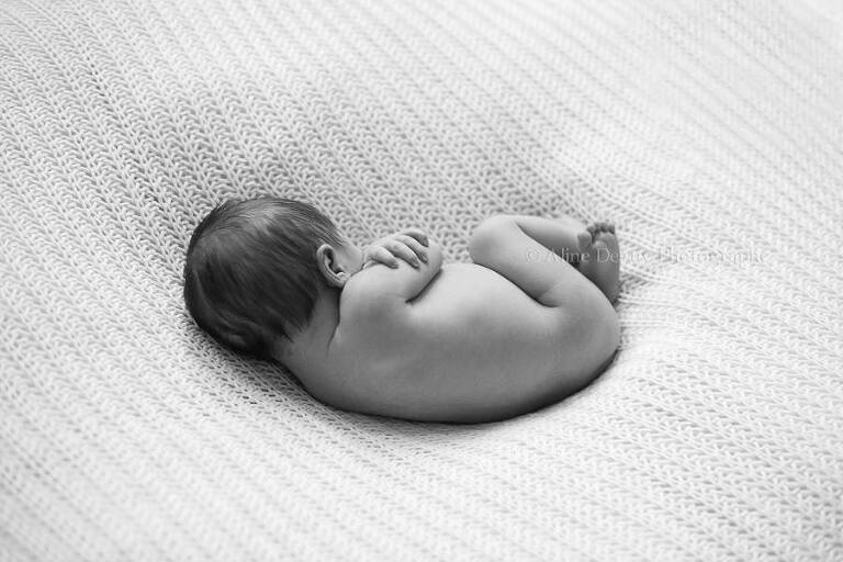 photographe nouveau né spécialisé, paris, 92, 91? 93, 94, 95, 77, 78, aline deguy, nanterre, studio