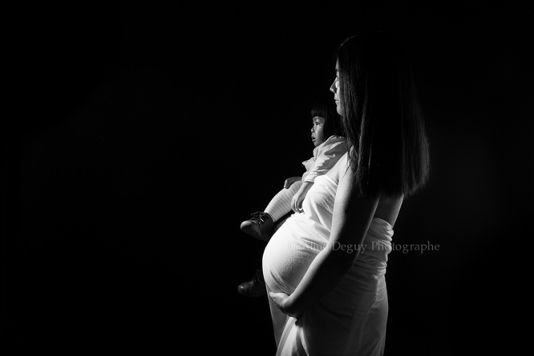 photographe grossesse, femme enceinte, studio, 92, Nanterre, Suresnes, Puteaux, Boulogne, Chatou, Rueil, La garenne colombes, colombes, courbevoie, issy les moulineaux , asnières, aline deguy