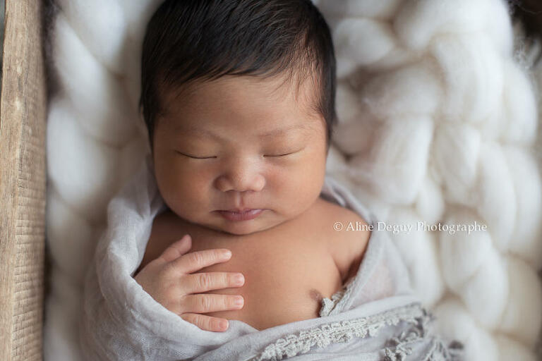 photographe bebe, asiatique, nouveau-ne, Alvin, aline deguy, style anne geddes