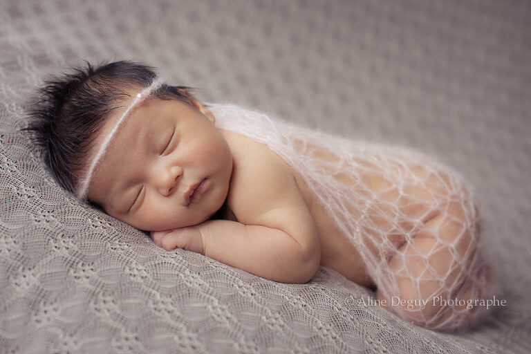 photo, naissance, bebe, nouveau-ne, studio, aline deguy, accessoires zazadamour