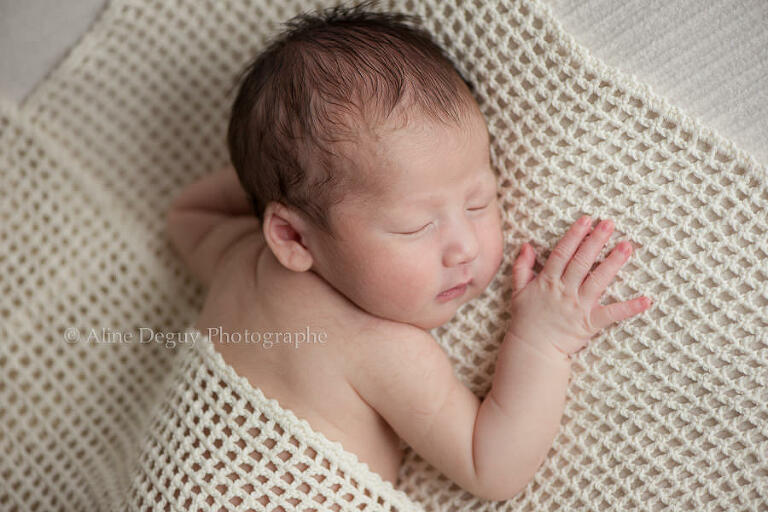 Photo bébé, naissance, nouveau-né, maternité, grossesse, future maman, photographe, studio