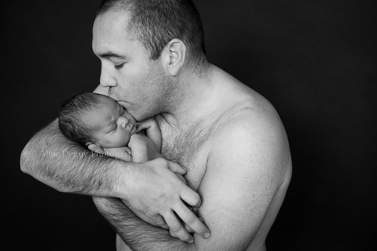 photo, naissance, nouveau-né, bébé, famille, studio, séance photo, shooting, devenir père, papa, blog