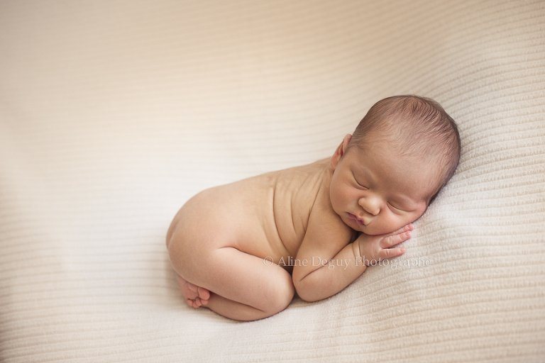 formation, photographe, bébé, studio, lumière naturelle, nouveau-né, newborn poing, France, Aline Deguy, Paris, 92, Hauts de Seine, Région Parisienne