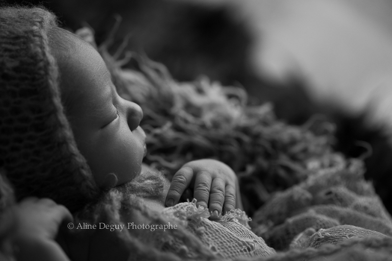 formation, photographe, bébé, studio, lumière naturelle, nouveau-né, newborn poing, France, Aline Deguy, Paris, 92, Hauts de Seine, Région Parisienne