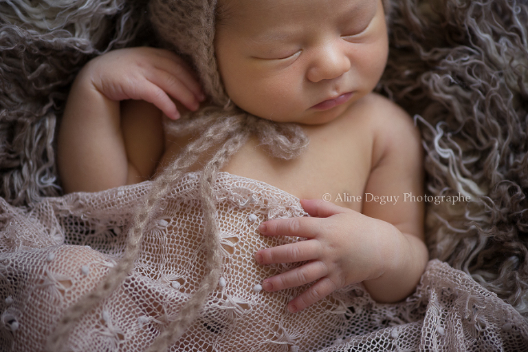 formation, photographe, bébé, studio, lumière naturelle, nouveau-né, newborn poing, France, Aline Deguy, Paris, 92, Hauts de Seine, Région Parisienne
