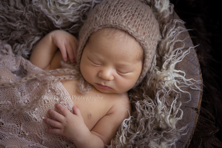 formation, photographe, bébé, studio, lumière naturelle, nouveau-né, newborn poing, France, Aline Deguy, Paris, 92, Hauts de Seine, Région Parisienne