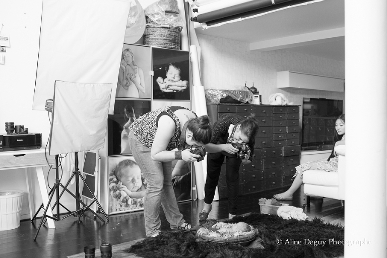 formation, photographe, bébé, studio, lumière naturelle, nouveau-né, newborn poing, France, Aline Deguy, Paris, 92, Hauts de Seine, Région Parisienne