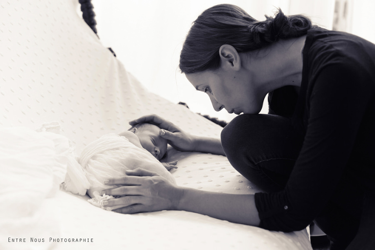 92, Aline Deguy, Amien, Angers, bébé, Bordeaux, Brest, Bretagne, Caen, Dijon, Formation, France, french, Grenoble, hauts de seine, Le Mans, Lille, Limoges, lumière naturelle, Lunel, Lyon, Marseille, Montpellier, Nancy, Nantes, Nevers, Newborn Posing, Nimes, nouveau né, Orléans, Paris, photographe, photographie, Poitiers, région parisienne, Reims, Rennes, Strasbourg, studio, technique, Toulouse, Valence