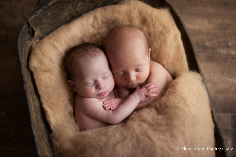 92, Aline Deguy, Amien, Angers, bébé, Bordeaux, Brest, Bretagne, Caen, Dijon, Formation, France, french, Grenoble, hauts de seine, Le Mans, Lille, Limoges, lumière naturelle, Lunel, Lyon, Marseille, Montpellier, Nancy, Nantes, Nevers, Newborn Posing, Nimes, nouveau né, Orléans, Paris, photographe, photographie, Poitiers, région parisienne, Reims, Rennes, Strasbourg, studio, technique, Toulouse, Valence