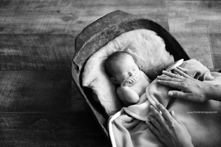 92, Aline Deguy, Amien, Angers, bébé, Bordeaux, Brest, Bretagne, Caen, Dijon, Formation, France, french, Grenoble, hauts de seine, Le Mans, Lille, Limoges, lumière naturelle, Lunel, Lyon, Marseille, Montpellier, Nancy, Nantes, Nevers, Newborn Posing, Nimes, nouveau né, Orléans, Paris, photographe, photographie, Poitiers, région parisienne, Reims, Rennes, Strasbourg, studio, technique, Toulouse, Valence