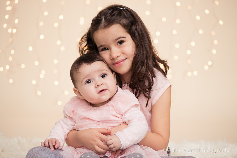 photographe, Aline Deguy, enfant, studio, paris, région parisienne, 75, 77, 78, 91, 92, 93, 94, 95, portrait, site internet, Nanterre, Boulogne, Rueil, Suresnes, Puteaux , famille, bébé