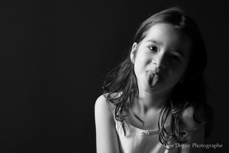 photographe, Aline Deguy, enfant, studio, paris, région parisienne, 75, 77, 78, 91, 92, 93, 94, 95, portrait, site internet, Nanterre, Boulogne, Rueil, Suresnes, Puteaux , famille, bébé