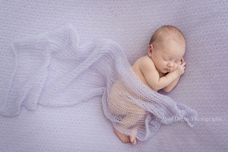 Photographe nouveau-né, 92, Nanterre, Boulogne, Neuilly, Suresnes, Puteaux, Chatou, Issy les moulineaux, Vanves, Sceaux, Asnières, Courbevoie