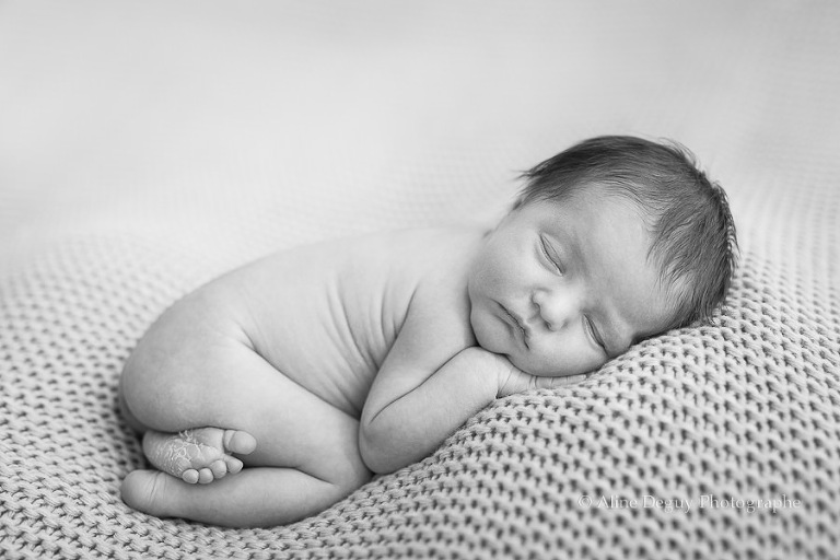 Photographe, bébé endormi, Anne Geddes, newborn posing