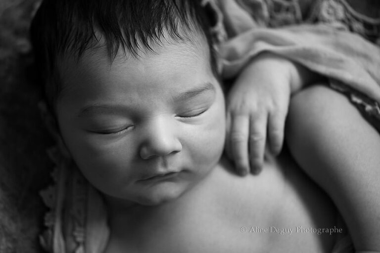 Bébé endormi photo, Aline Deguy, studio, 91, 92, 93? 94, 95, 77, 78 