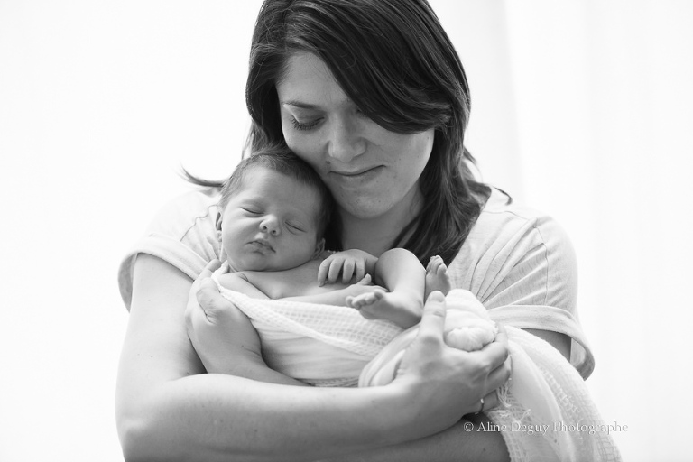 Photographe, famille, mère, enfant, bébé, noir et blanc, Paris, Studio