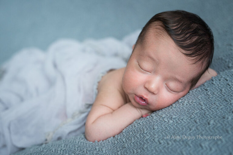 formation, photo, aline deguy, photographe, paris, nouveau-né, newborn, France, bébé,	77, 78, 91, 92, 93, 94, 95, Aline Deguy, Amien, Angers, anne geddes, apprentissage, Atelier, atelier photo, bébé, bébé endormi, Belgique, Bordeaux, Brest, Bretagne, Caen, Chartres, Cours, Dijon, endormi, Formation, France, french, Grenoble, hauts de seine, Le Mans, Lille, Limoges, lumière naturelle, Lunel, Lyon, Marseille, Montpellier, Nancy, Nantes, Nevers, Newborn Posing, Nimes, nouveau né, Orléans, Paris, photo, photographe, photographe nouveau-né, Photographe Professionnelle, photographie, Photographier un bébé, Poitiers, Professionnel, région parisienne, Reims, Rennes, stage, Strasbourg, studio, technique, Toulouse, Valence, workshop