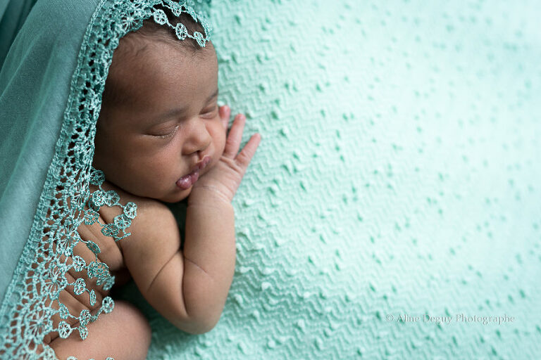 formation, photo, aline deguy, photographe, paris, nouveau-né, newborn, France, bébé,	77, 78, 91, 92, 93, 94, 95, Aline Deguy, Amien, Angers, anne geddes, apprentissage, Atelier, atelier photo, bébé, bébé endormi, Belgique, Bordeaux, Brest, Bretagne, Caen, Chartres, Cours, Dijon, endormi, Formation, France, french, Grenoble, hauts de seine, Le Mans, Lille, Limoges, lumière naturelle, Lunel, Lyon, Marseille, Montpellier, Nancy, Nantes, Nevers, Newborn Posing, Nimes, nouveau né, Orléans, Paris, photo, photographe, photographe nouveau-né, Photographe Professionnelle, photographie, Photographier un bébé, Poitiers, Professionnel, région parisienne, Reims, Rennes, stage, Strasbourg, studio, technique, Toulouse, Valence, workshop