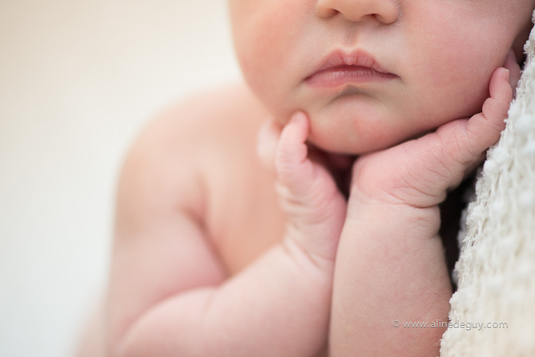 Photo, shooting, photographe professionnel, bébé, détail, publicité, Materna, Babies'R'us, Neuf mois magazine, Parents, Family, naissance, famille 