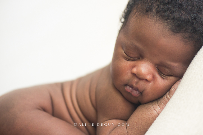 Photographe nouveau-né Paris, Aline Deguy, Paris, Nanterre, Suresnes, Rueil