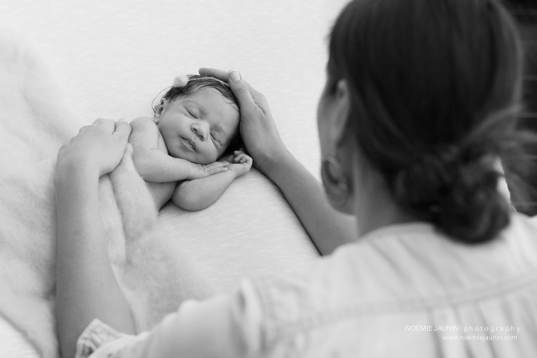 77, 78, 91, 92, 93, 94, 95, Aline Deguy, Amien, Angers, anne geddes, apprentissage, Atelier, atelier photo, bébé, bébé endormi, Belgique, Bordeaux, Brest, Bretagne, Caen, Chartres, Cours, Dijon, endormi, Formation, France, french, Grenoble, hauts de seine, Le Mans, Lille, Limoges, lumière naturelle, Lunel, Lyon, Marseille, Montpellier, Nancy, Nantes, Nevers, newborn, Newborn Posing, Nimes, nouveau né, Orléans, Paris, photo, photographe, photographe nouveau-né, Photographe Professionnelle, photographie, Photographier un bébé, Poitiers, Professionnel, région parisienne, Reims, Rennes, stage, Strasbourg, studio, technique, Toulouse, Valence, workshop