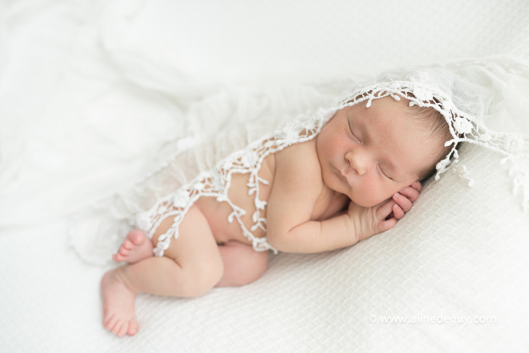 Photographe bébé, bébé endormi, newborn posing, France