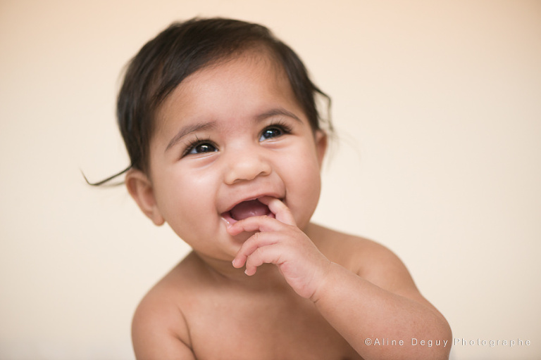 Photo bébé expressif, sourire, publicité, Aline Deguy blog
