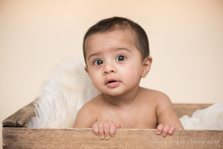 Portrait baby boy, bébé, 8 mois