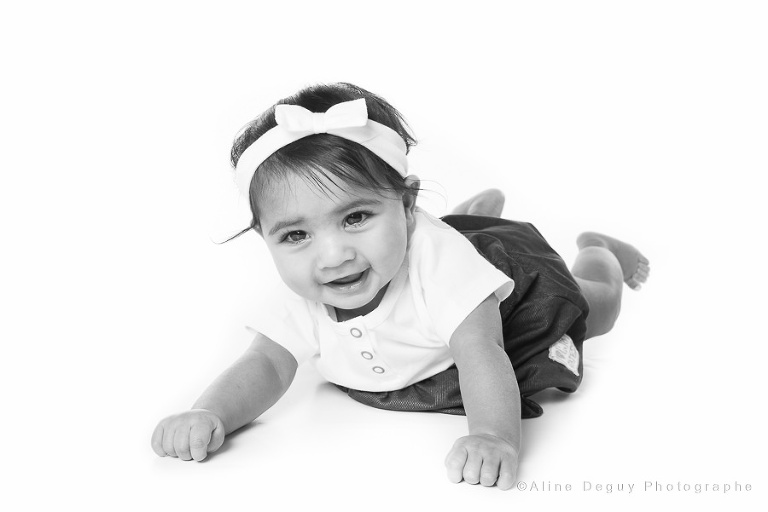 Photographe bébé Paris, studio, Aline Deguy