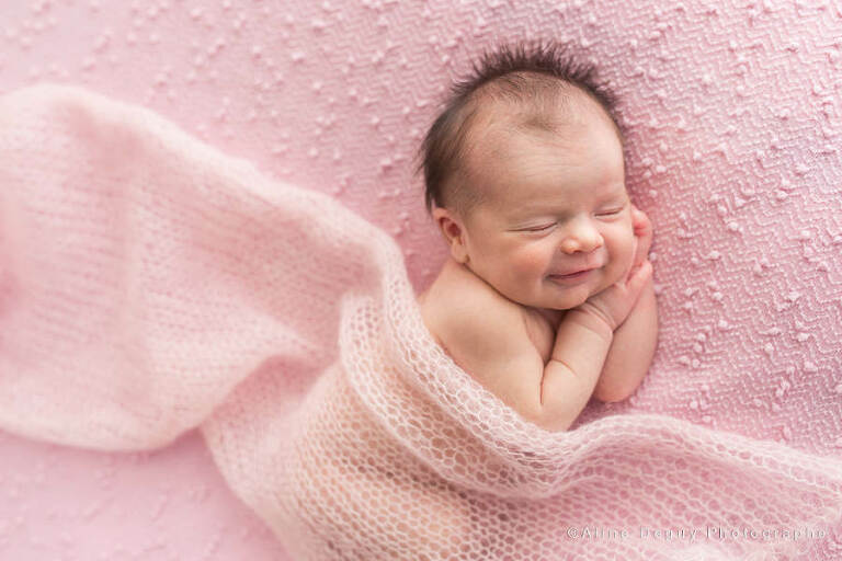 photographe nouveau-né Neuilly sur Seine, bébé, Studio, séance photo, Aline Deguy