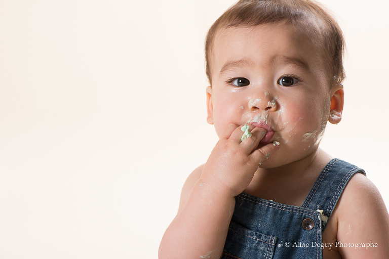 Photographe bébé smash the cake, studio photo Nanterre