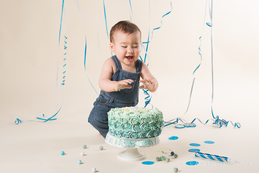 Séance photo bébé smash the cake, séance photo studio 92, Séance photo Nanterre