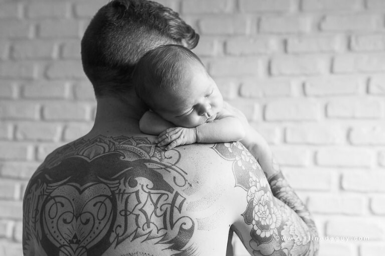 Photo bébé et papa, Photographe famille à domicile paris 16eme