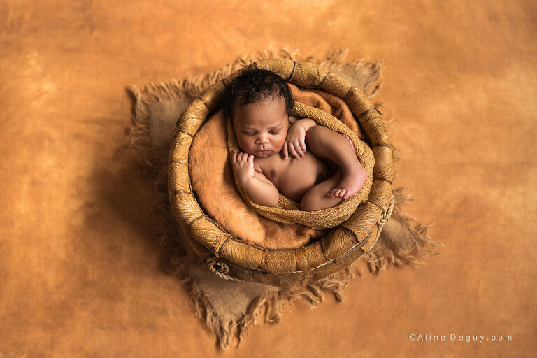 photographe nouveau-né Paris, photographe pour bébé, Aline Deguy