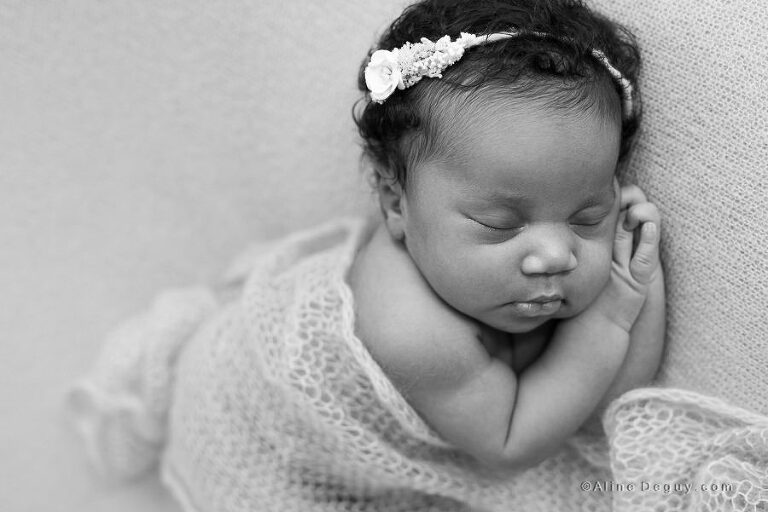 photographe nouveau né neuilly, photographe nouveau-né boulogne, séance photo studio nouveau ne